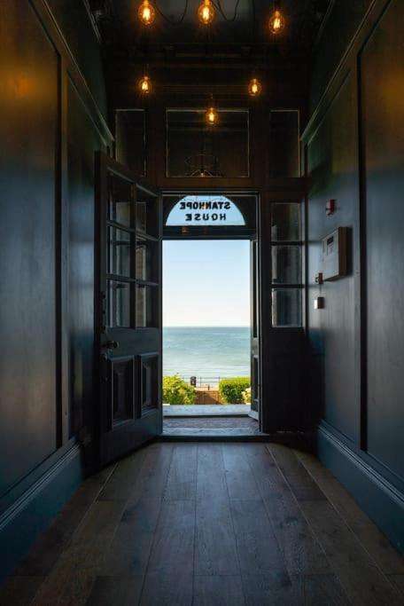 Beachfront Luxury Home With Spectacular Sea Views Herne Bay Εξωτερικό φωτογραφία